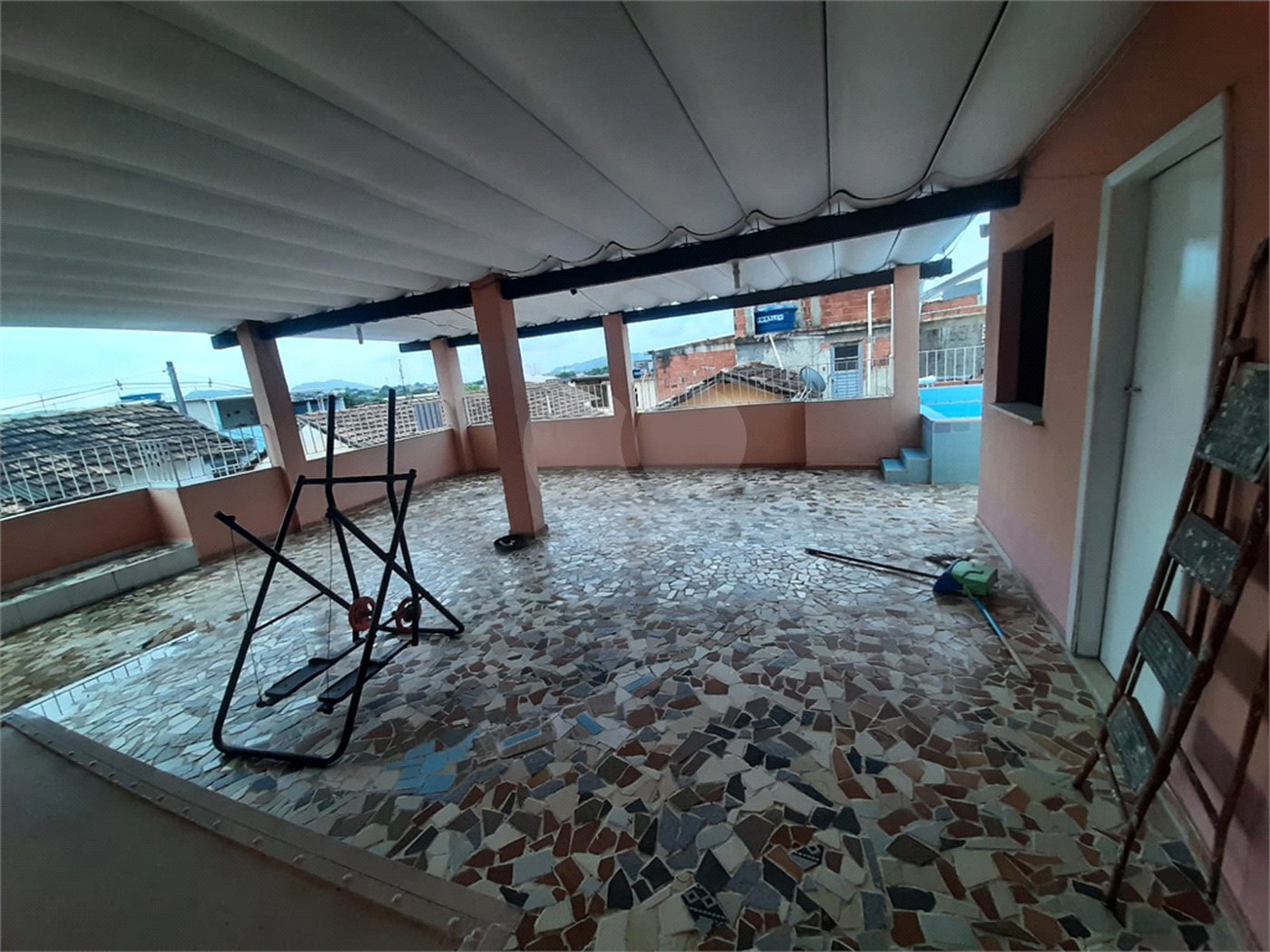 Casa à venda com 3 quartos em Campo Grande, Rio de Janeiro, RJ