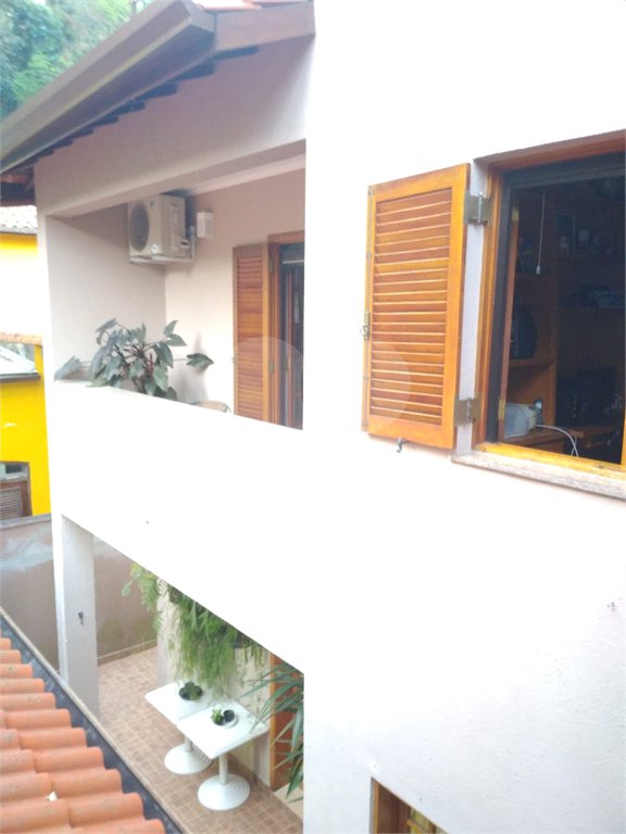 Casa à venda com 4 quartos, sendo 3 suítes, no condomínio Da Serra, São Paulo - SP