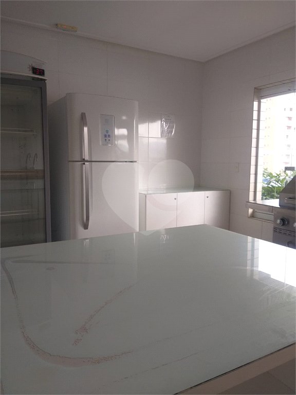 Apartamento à venda com 2 suítes em Guilhermina, Praia Grande, SP