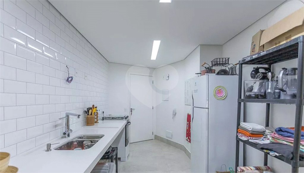 Apartamento à venda com 3 quartos, sendo 1 suíte, em Vila Anastácio, São Paulo, SP