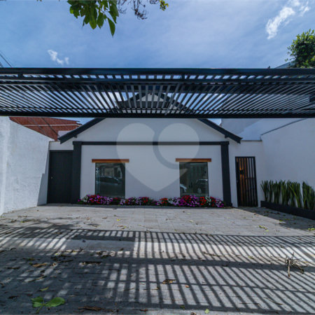 Casa Térrea à venda com 3 quartos, sendo 1 suíte, em Santo Amaro, São Paulo, SP