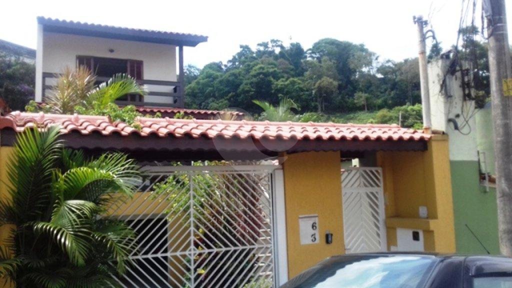 Sobrado à venda com 3 quartos, sendo 1 suíte, em Tremembé, São Paulo, SP