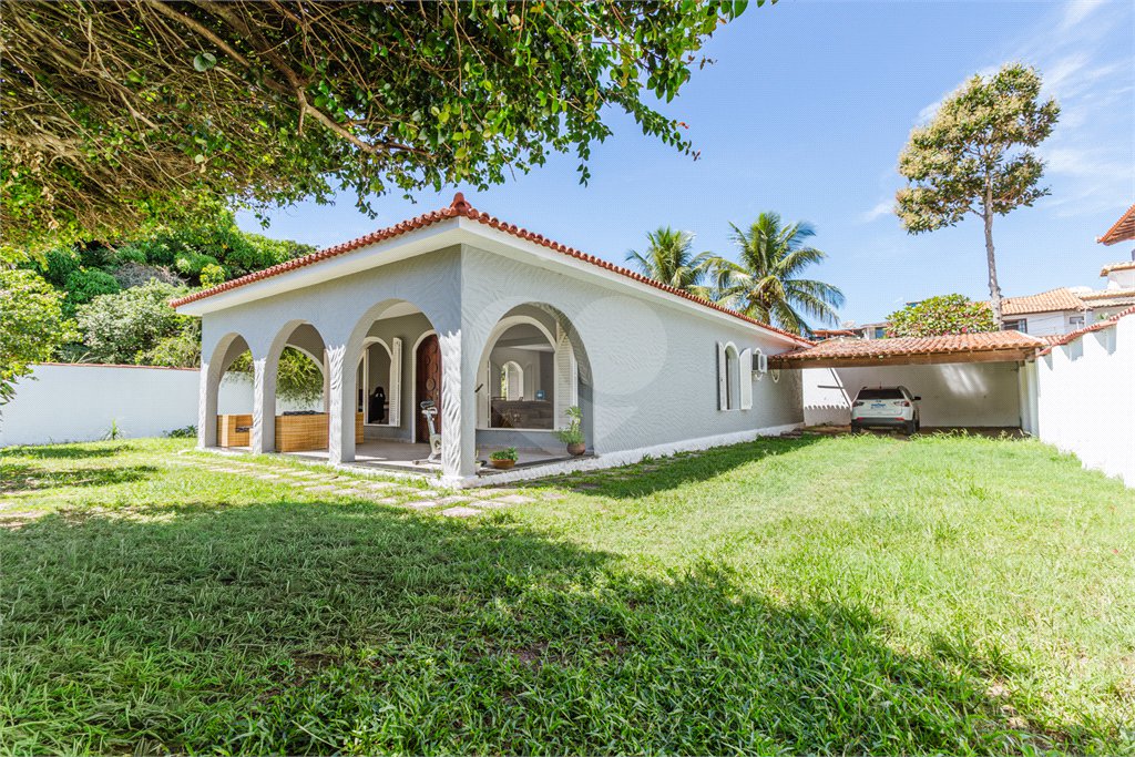 Casa à venda com 3 quartos, sendo 1 suíte,  em Manguinhos, Armação dos Búzios, RJ