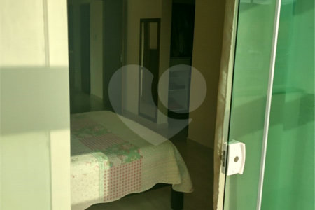 Sobrado à venda com 3 quartos, sendo 1 suíte,  em Jardim Universo, Mogi das Cruzes, SP