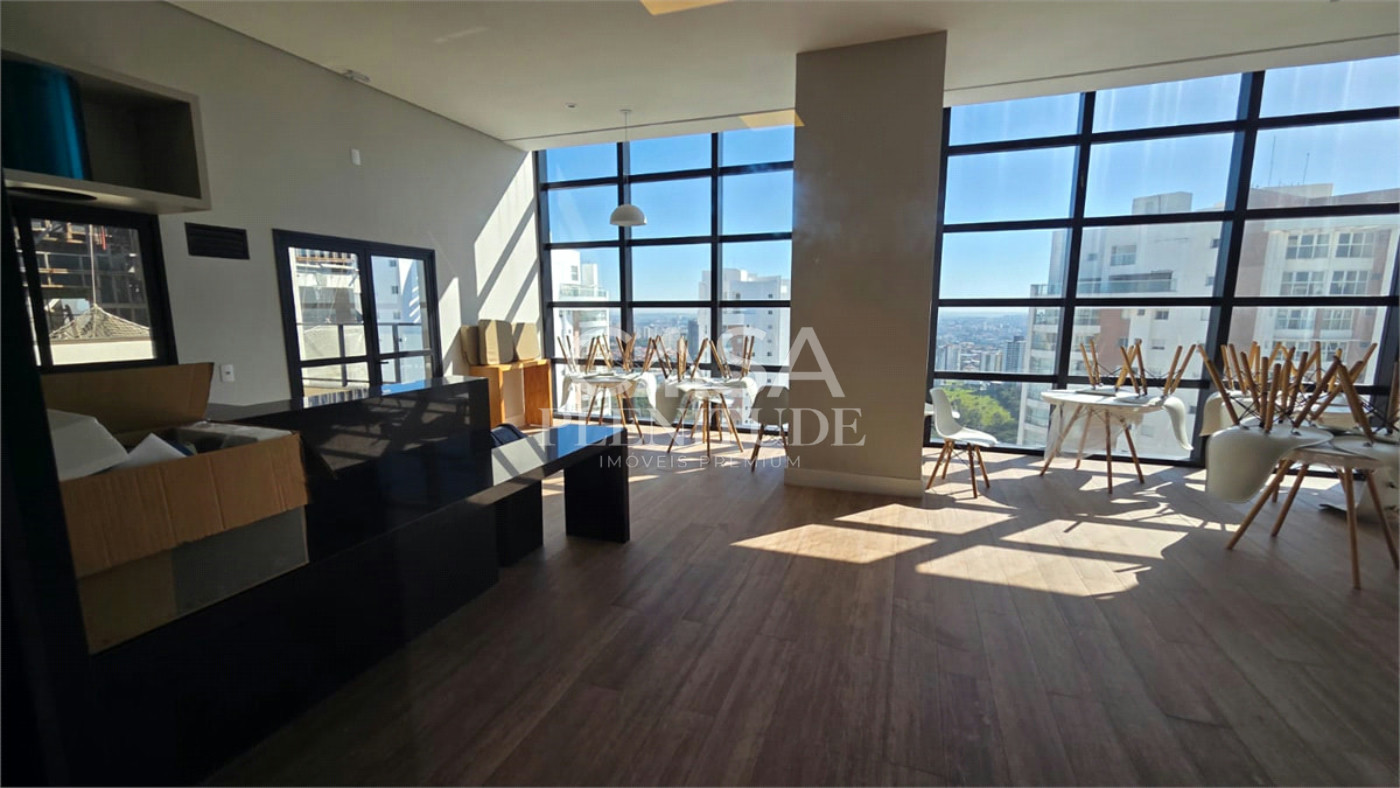 Duplex à venda ou para alugar com 4 quartos, sendo 5 suítes, em Parque Campolim, Sorocaba, SP