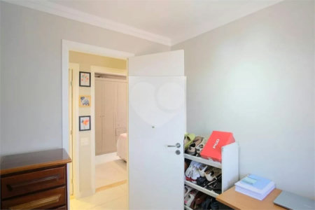 Apartamento à venda com 3 quartos, sendo 1 suíte,  em Vila Matilde, São Paulo, SP