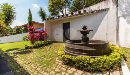 Casa à venda com 4 suítes em Jardim Marajoara, São Paulo, SP