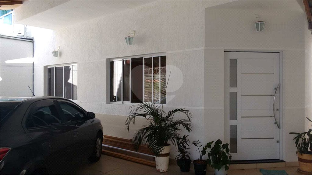 CASA A VENDA NO BAIRRO VISTA VERDE COM 3 DORMITORIOS, 3 SUITES, 3 VAGAS, METRAGEM 316M², SJC