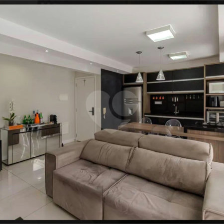 Apartamento à venda com 2 quartos, sendo 1 suíte,  em Vila Andrade, São Paulo, SP