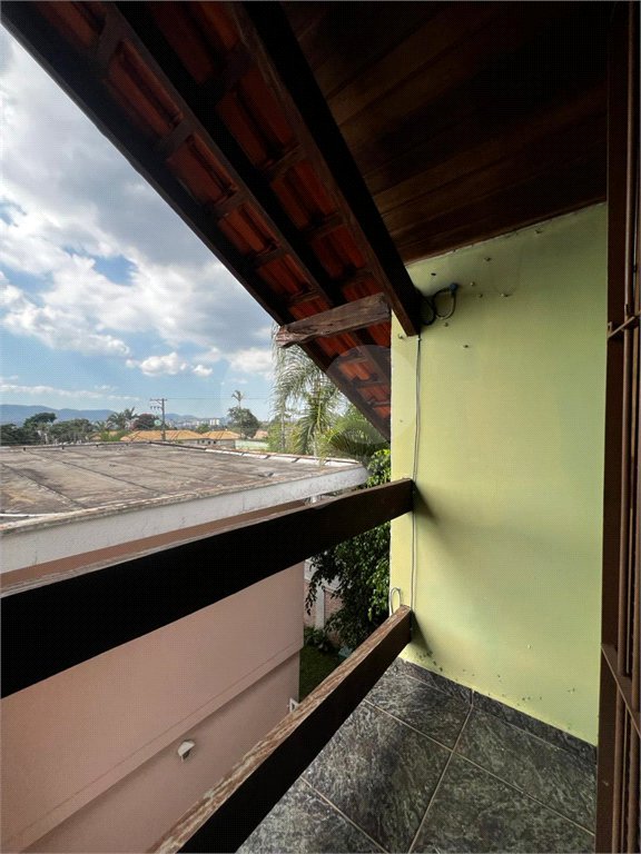 Sobrado à venda com 6 quartos, sendo 4 suítes,  em Vila Oliveira, Mogi das Cruzes, SP