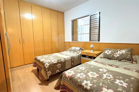 Sobrado à venda com 4 quartos, sendo 1 suíte, em Ipiranga, São Paulo, SP