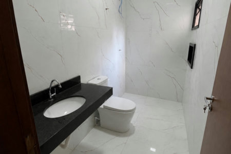 Casa à venda com 3 quartos, sendo 1 suíte,  em Parque Residencial Quinta da Lagoa, Três Lagoas, MS