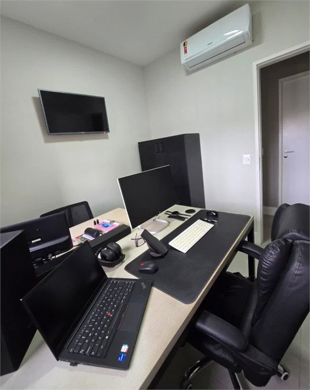 Apartamento à venda com 3 quartos, sendo 1 suíte, em Vila Suzana, São Paulo, SP