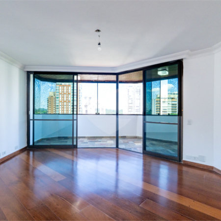 Apartamento à venda com 4 quartos, sendo 3 suítes, em Campo Belo, São Paulo, SP