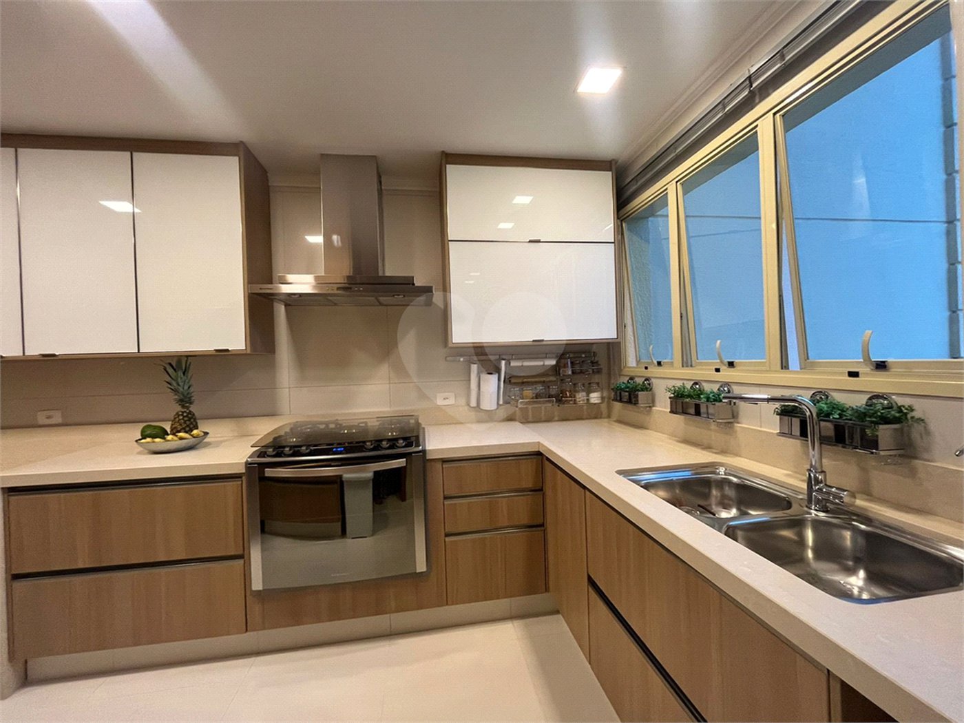 Apartamento à venda com 4 suítes em Santana, São Paulo, SP