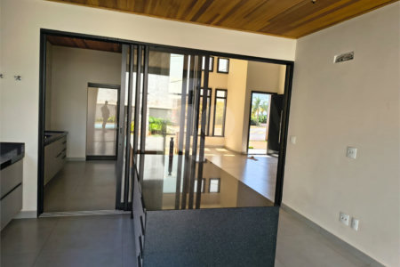 Casa à venda com 3 suítes no condomínio Villa DI San Paolo, Ribeirão Preto - SP