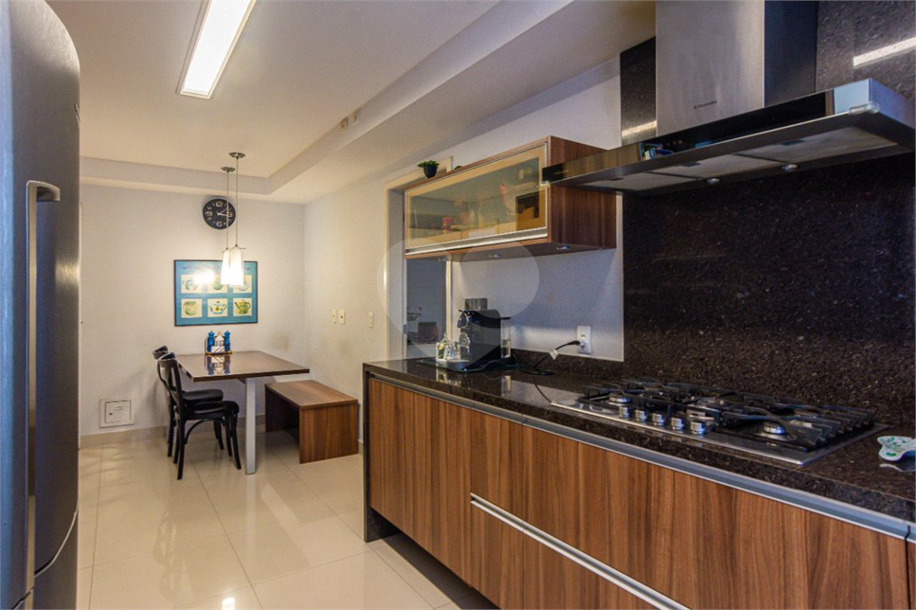 Apartamento à venda com 3 suítes em Granja Julieta, São Paulo, SP