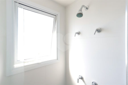 Apartamento à venda com 3 suítes em Vila Anastácio, São Paulo, SP