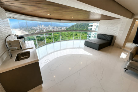 Apartamento à venda com 5 suítes em Parque Enseada, Guarujá, SP