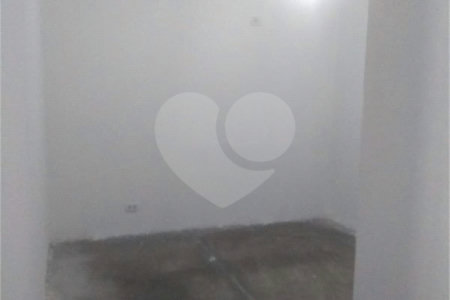 Casa à venda com 3 quartos, sendo 1 suíte, em Parque Continental, São Paulo, SP