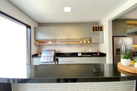 Casa à venda com 4 suítes no condomínio Jardim Vila Paradiso, Indaiatuba - SP