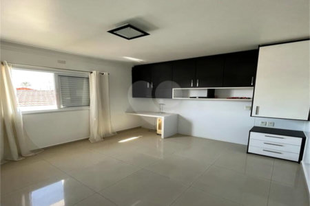 Sobrado à venda com 3 quartos, sendo 1 suíte, no Centro, Indaiatuba, SP
