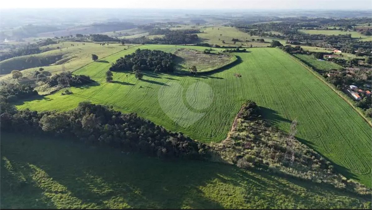 Sítio à venda com 2 quartos em Área Rural de Pereiras, Pereiras, SP