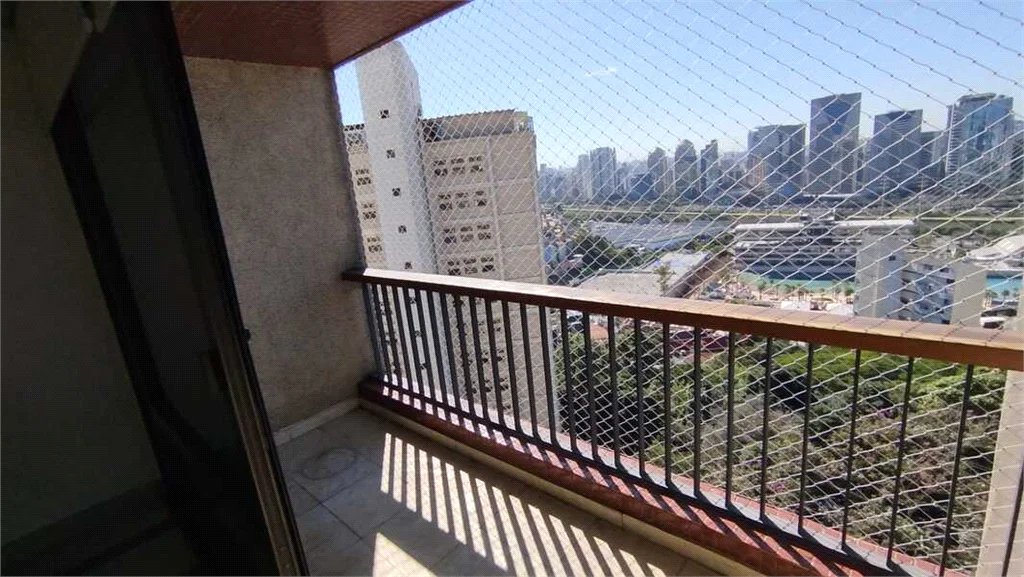 Duplex para alugar com 3 suítes em Real Parque, São Paulo, SP
