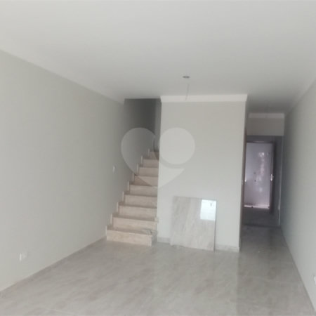 Sobrado à venda com 3 quartos, sendo 1 suíte, em Vila Mazzei, São Paulo, SP