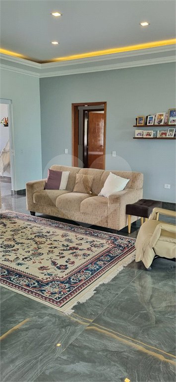 Casa à venda com 3 suítes no condomínio Residencial dos Lagos, Itupeva - SP