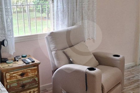 Casa à venda com 3 quartos, sendo 1 suíte, em Condomínio Flamboyant-b, Atibaia, SP
