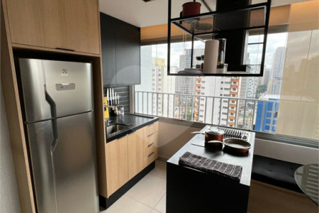 Apartamento à venda com 1 suíte em Jardim das Acácias, São Paulo, SP