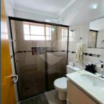 Sobrado à venda com 3 quartos, sendo 1 suíte, em Jardim Centenário, São Paulo, SP