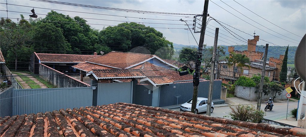 Sobrado à venda com 3 quartos, sendo 1 suíte, em Ressaca, Atibaia, SP