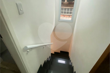 Sobrado à venda com 3 quartos, sendo 1 suíte, em Jardim Petrópolis, São Paulo, SP