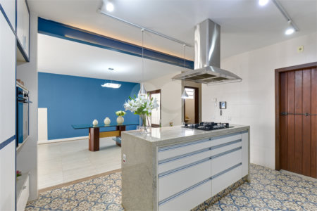 Casa Térrea à venda com 4 quartos, sendo 2 suítes, em Alto da Boa Vista, São Paulo, SP