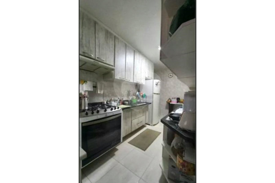 2 quartos e vaga de garagem