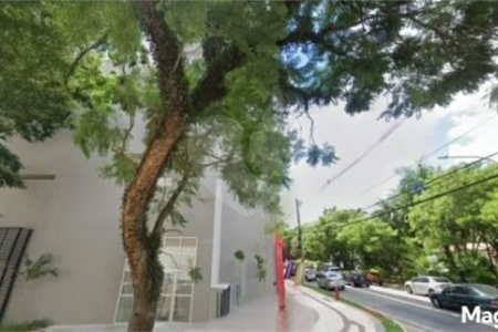 Loja com 52 m² , a 250 metros da estação Butantã , linha amarela do metrô.
