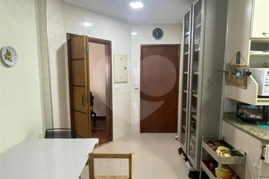 Excelente Apto à venda na Chácara Inglesa c/139m2 - 3 Quartos/1 Suite/2 Vagas de Garagem