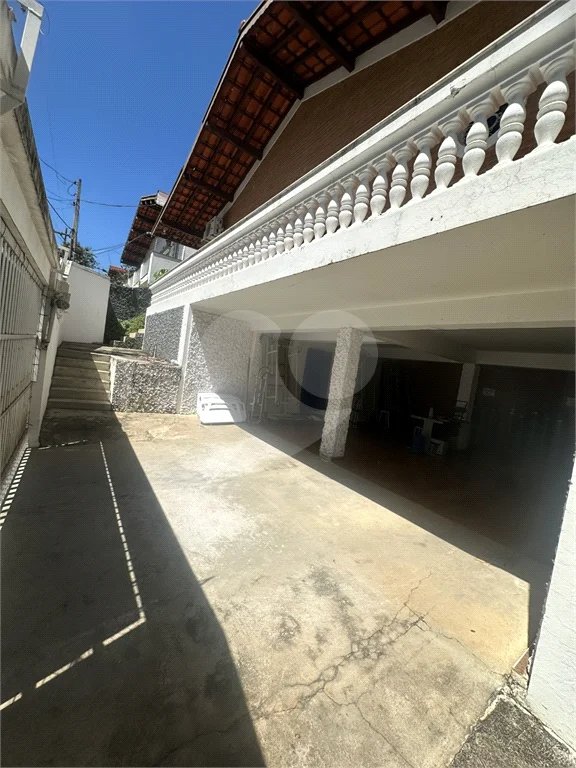Casa à venda com 4 quartos, sendo 1 suíte,  no Centro, Vinhedo, SP