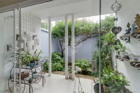 Casa de Vila à venda com 3 quartos, sendo 2 suítes, em Brooklin Velho, São Paulo, SP
