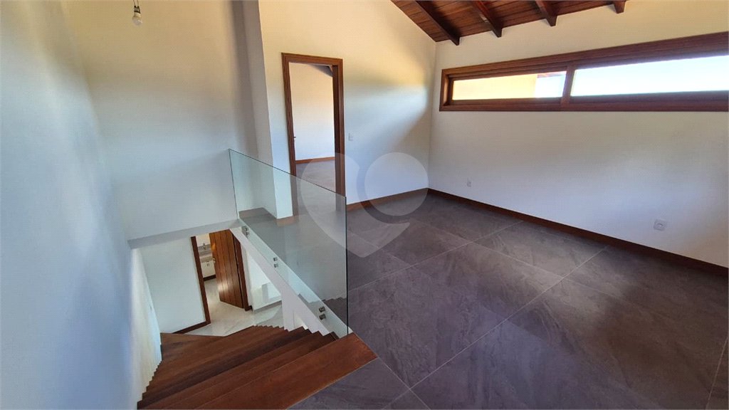 Casa à venda com 8 quartos, sendo 7 suítes, em Ferradura, Armação dos Búzios, RJ