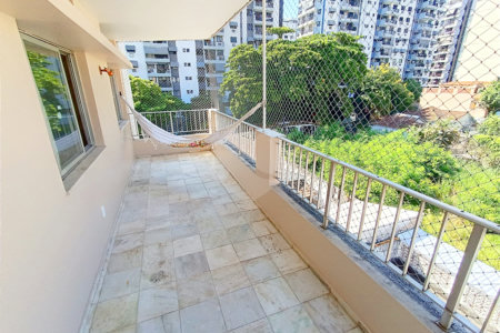 Apartamento à venda com 2 quartos, sendo 1 suíte, em Grajaú, Rio de Janeiro, RJ