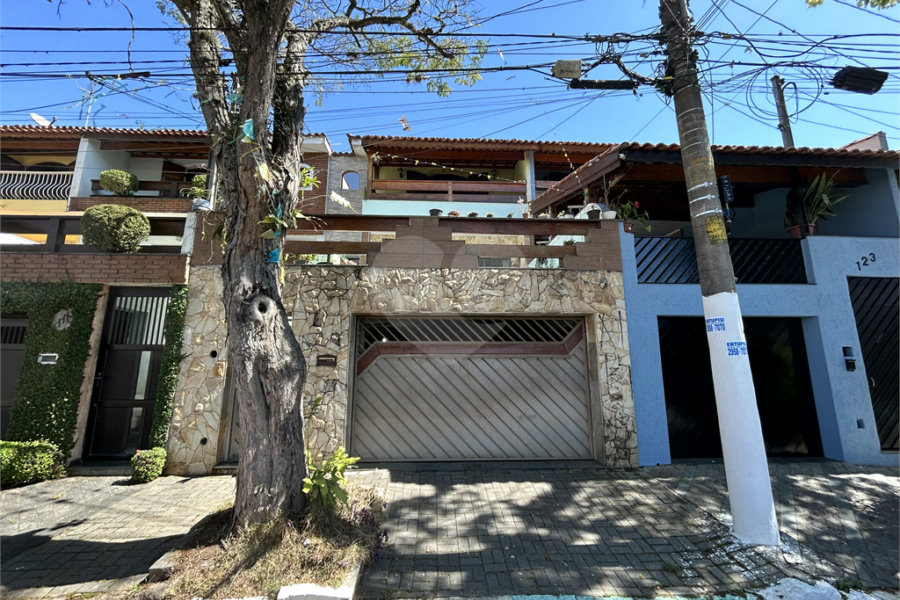 Sobrado à venda com 3 quartos em Tremembé, São Paulo, SP