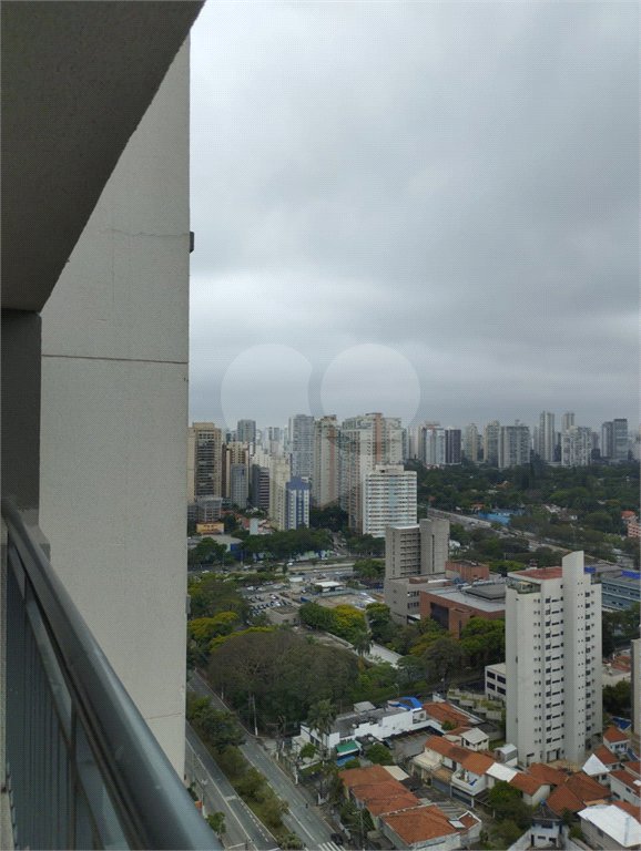 Apartamento à venda com 2 quartos em Santo Amaro, São Paulo, SP