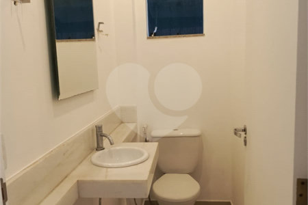 Casa à venda com 3 quartos, sendo 1 suíte, no condomínio Paraíso Classe A, Rio de Janeiro - RJ