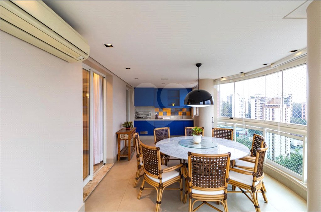 Apartamento para alugar com 4 suítes em Vila Andrade, São Paulo, SP