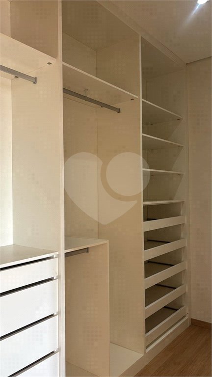 Casa à venda com 3 suítes no condomínio Jardim Residencial Dona Maria José, Indaiatuba - SP