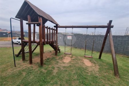 Casa à venda com 3 quartos, sendo 1 suíte,  no condomínio Bella Vista, Sorocaba - SP