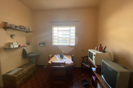 Sobrado à venda com 3 quartos em Vila Nivi, São Paulo, SP